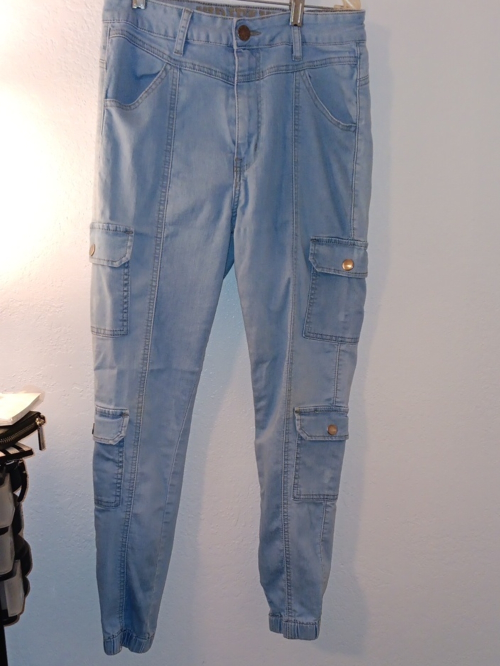 VIP Preloved Light Blue Women's Boyfriend Cargo Jeans with Utility Pockets